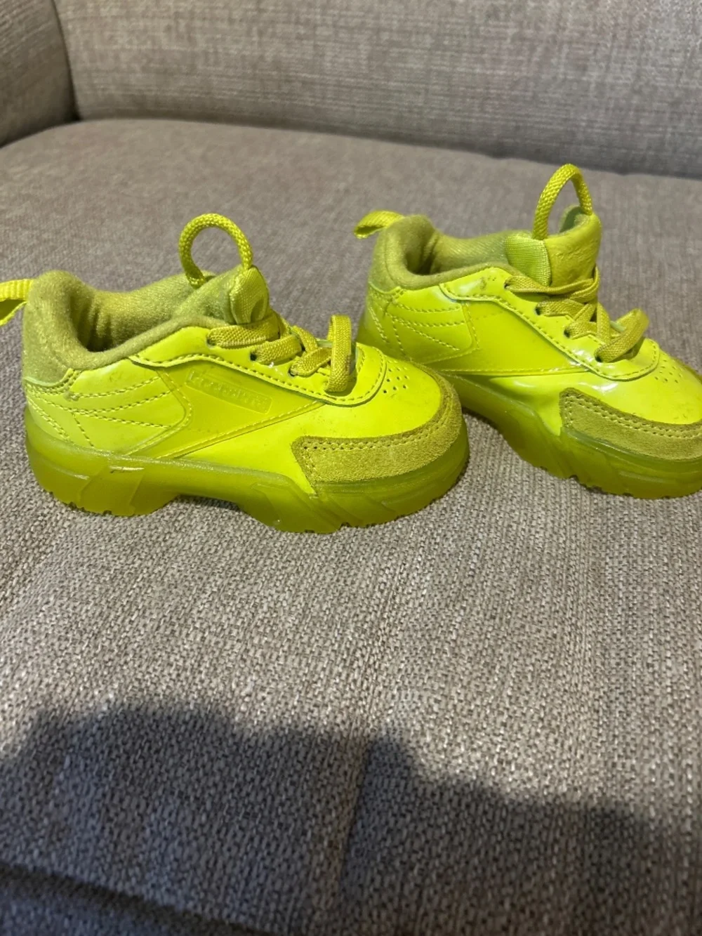 Cardi x Reebok toddler 5c sneakers